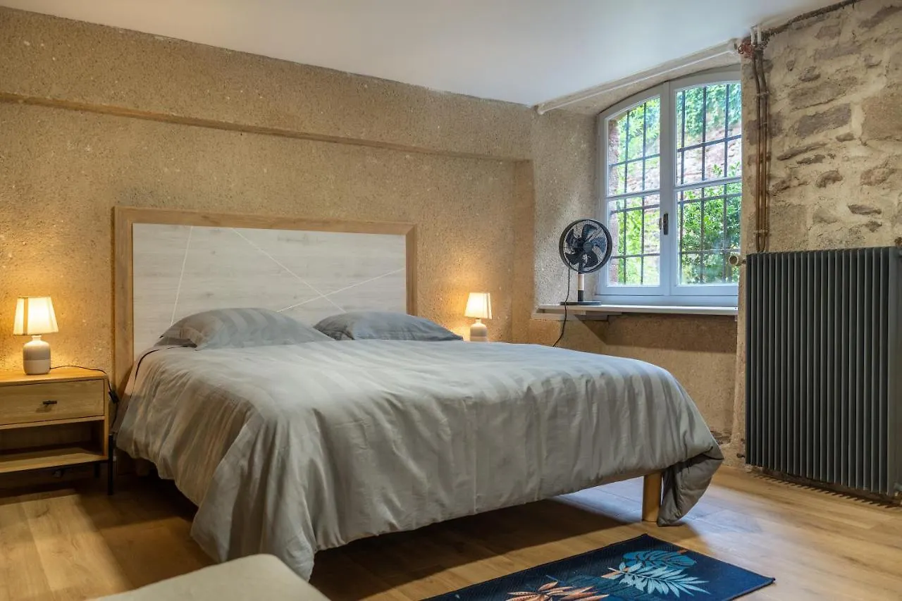 Le Place Du Bourg Appartement T2 Centre Historique רודז דירה