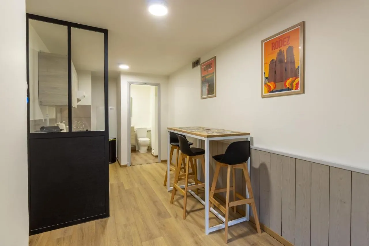 Le Place Du Bourg Appartement T2 Centre Historique רודז
